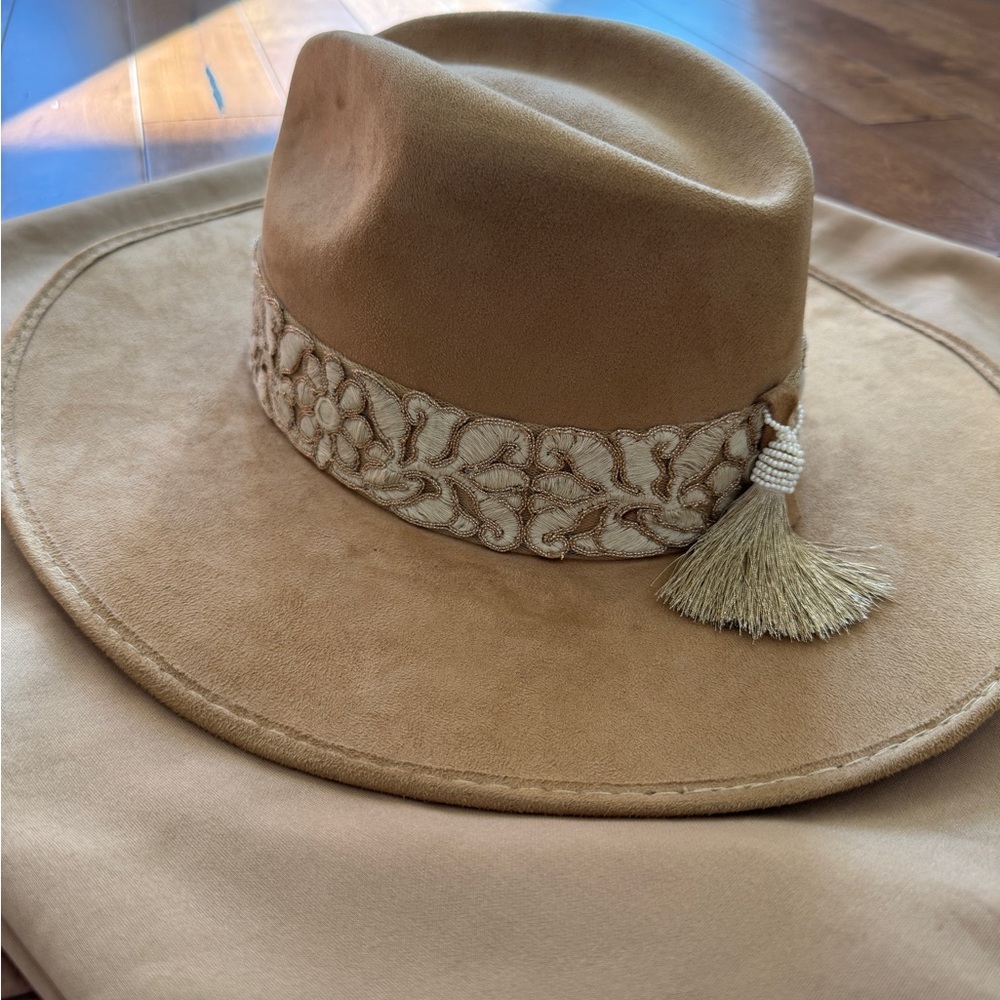 HatsNRoses Fedora Suede “Evelyn” Hat – Hazelnut, Size XS/S/M (53–57cm) - Picture 3 of 4